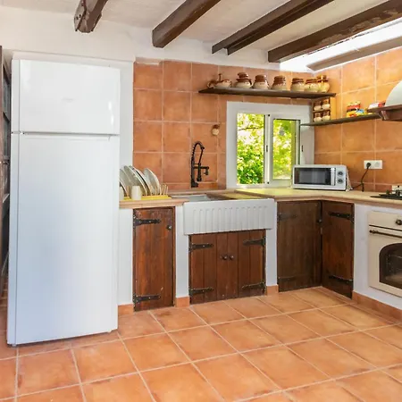 度假居 Masia Garriga, Avia