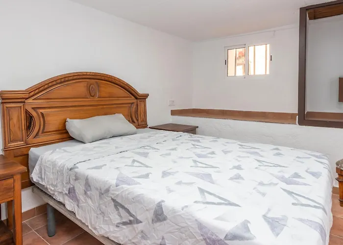 Masia Garriga, Avia Χιρόνα